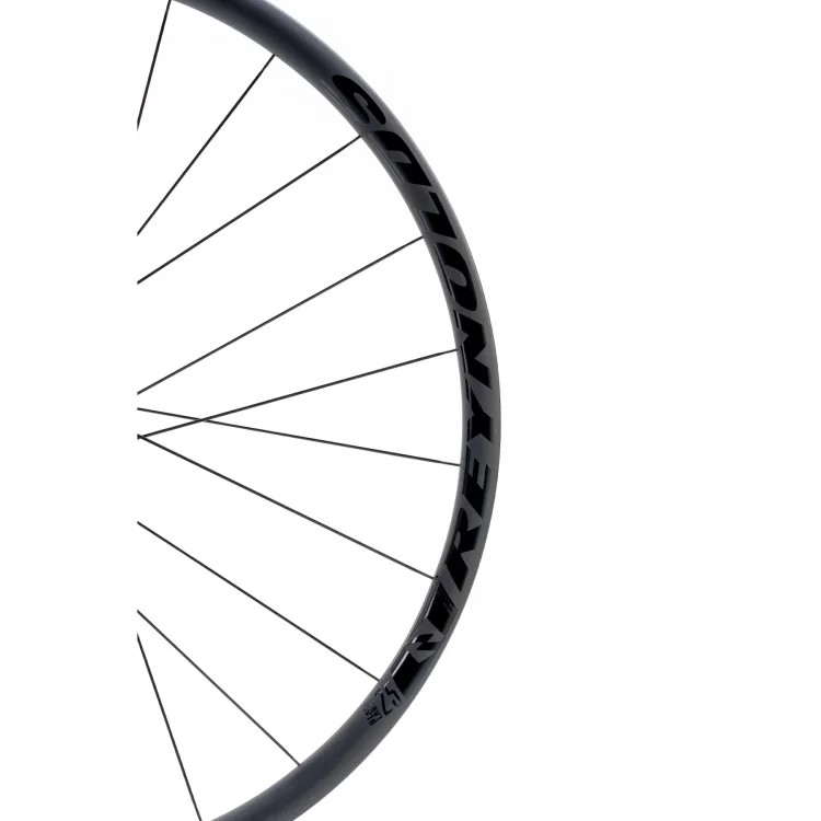 Reynolds BLACKLABEL 25 EXPERT